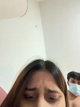 youngcoupleloverose's cam snapshot