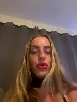 Addictive-Annie26's cam snapshot