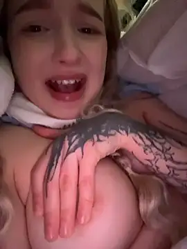 -teenytiny-'s cam snapshot