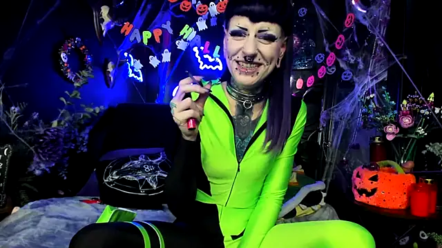 Purple_Coffin666's cam snapshot