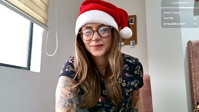 Emmy_petit live sex cam