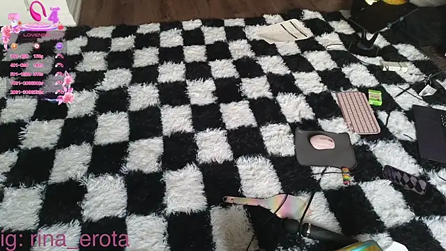 RinaErota's cam snapshot