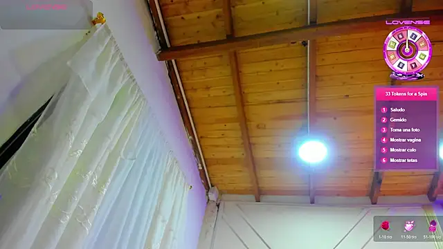 ashley__foxx_'s cam snapshot