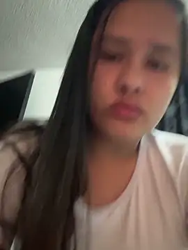 bela_miel's cam snapshot