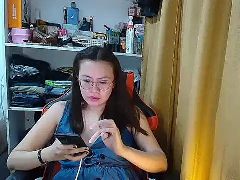 crizzybel live sex cam