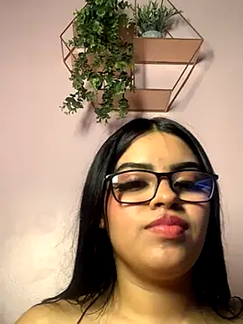 PrettyDafnne's cam snapshot