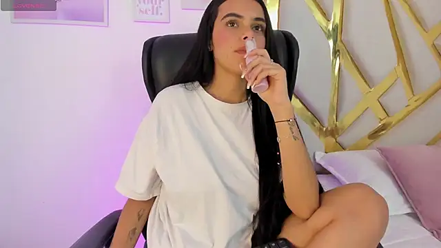 ChloeHarper_ live sex cam