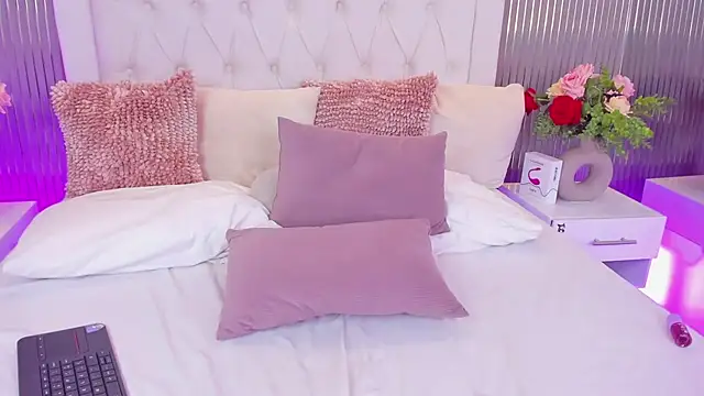 MelodySweetHoney's cam snapshot