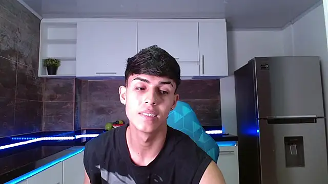 Ethan_Jamees live sex cam