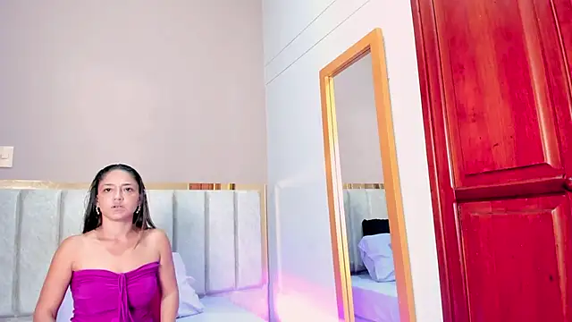 EloiseQuinn's cam snapshot