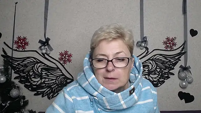 EmiliaGree's cam snapshot