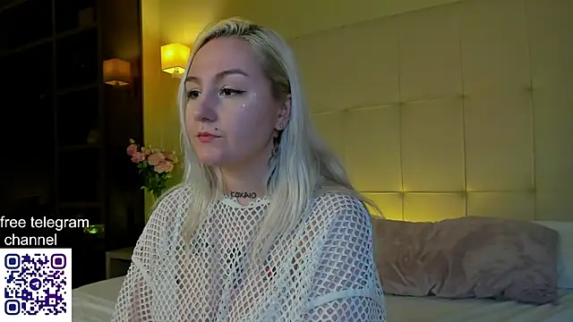 Debbie_Taylor's cam snapshot