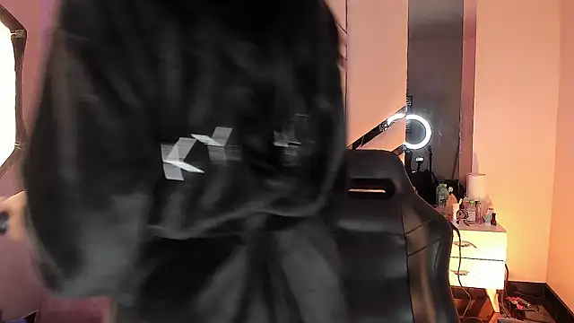 EmmaStonns's cam snapshot