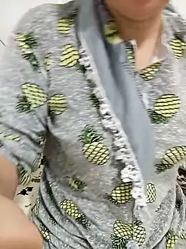 Rouzalinda's cam snapshot