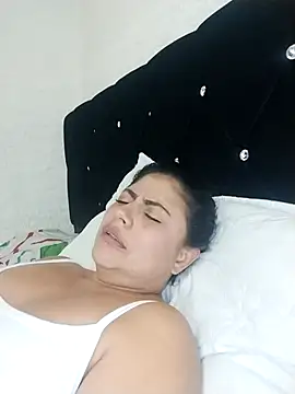 ElizabethWeil's cam snapshot