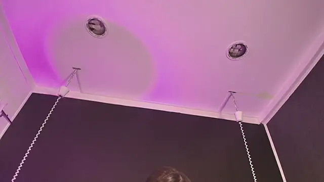 Zhally_Dee's cam snapshot