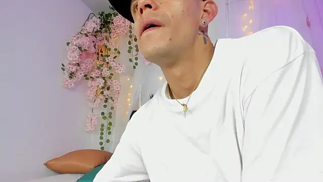 Bonny_and_carrot's cam snapshot