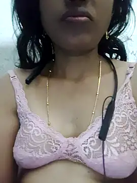 Gautami-telugu's cam snapshot