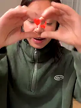 Adriennesexxx live sex cam