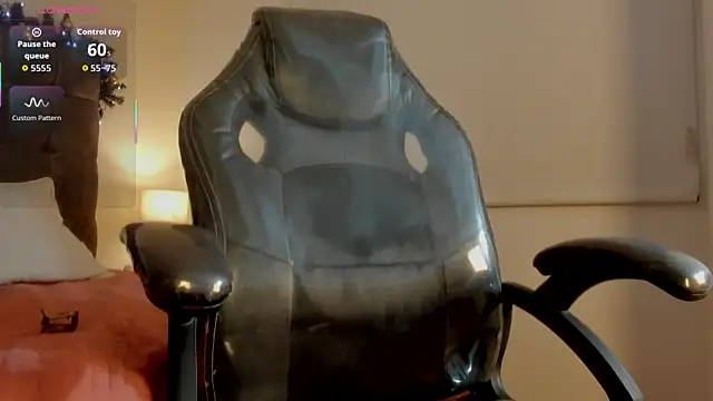 Mia_honey23's cam snapshot