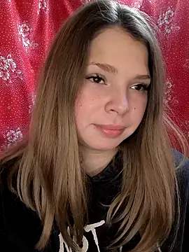 Zuli_Kiska live sex cam