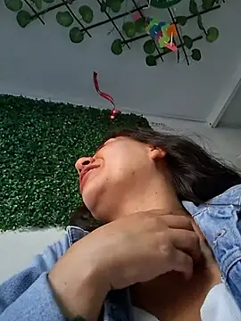 CAROLINE__07's cam snapshot