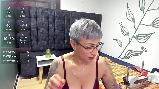 Charlotte__Gray's cam snapshot