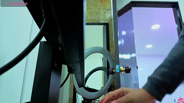 dulce_celeste15's cam snapshot