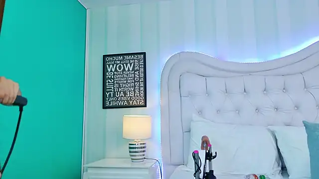 MonserratPeters's cam snapshot