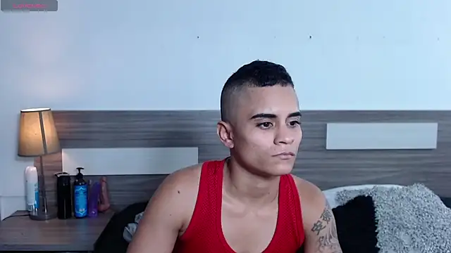 Liiamthompson's cam snapshot