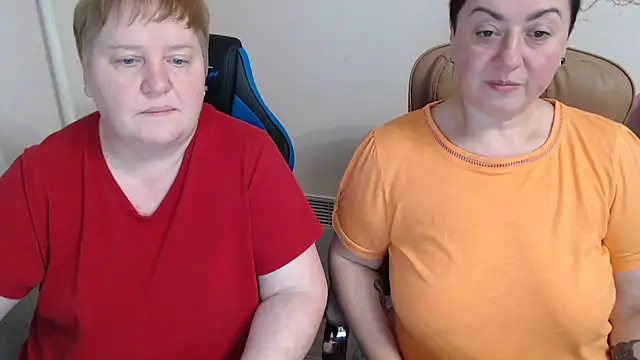 Bertie_Adeline's cam snapshot