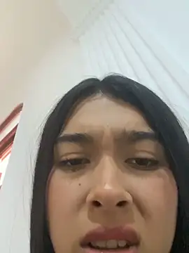 SweetLatiin_'s cam snapshot