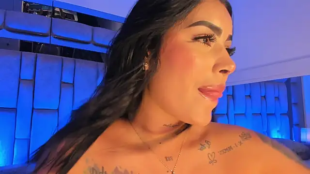 MaddyGray_'s cam snapshot