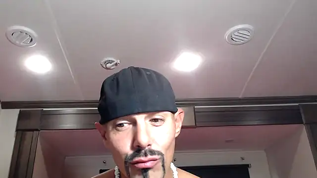 ThickD2C's cam snapshot