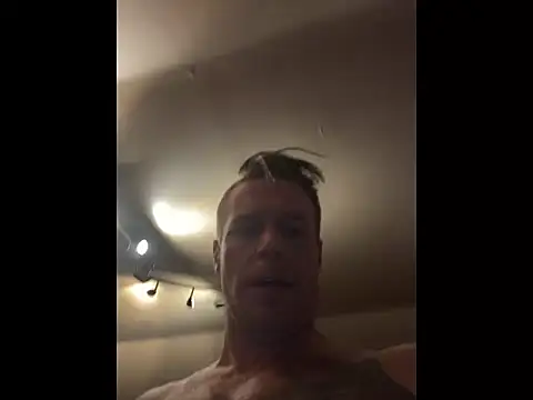 DILFiGuess1's cam snapshot