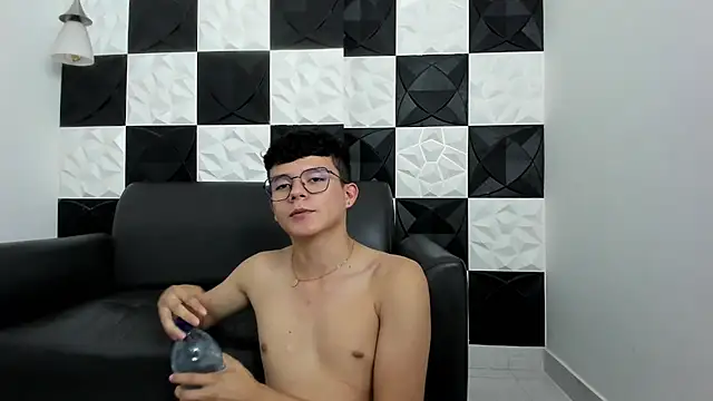AndyFame1 live sex cam