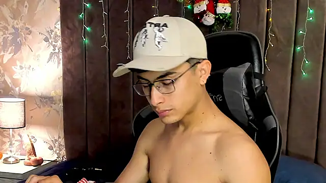 Aaron_Eze live sex cam