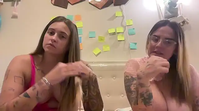 Sexyyduoxx live sex cam