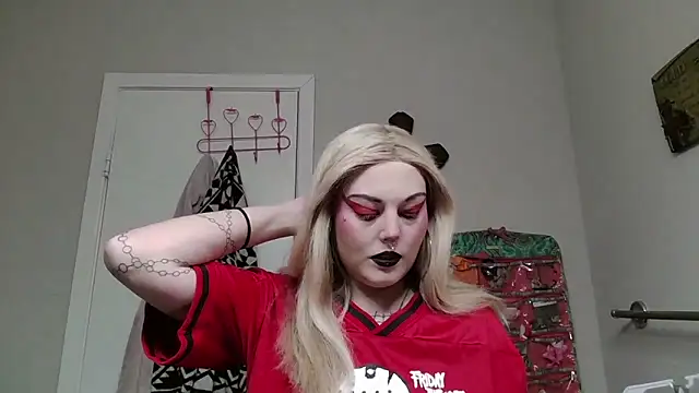 SpiderRose live sex cam