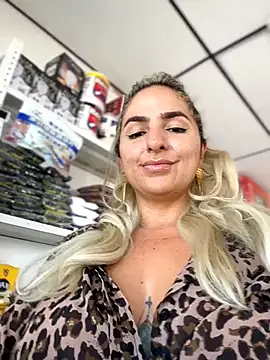 sammyqueenx21 live sex cam