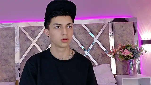 NickandAbby_'s cam snapshot