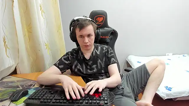 iliaskrislove live sex cam