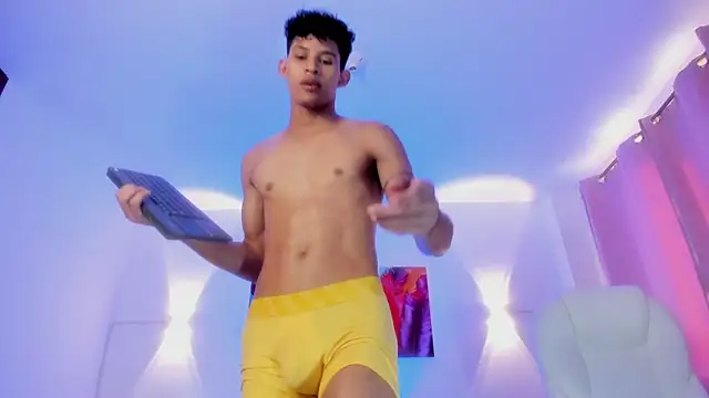 KamiSuarez live sex cam