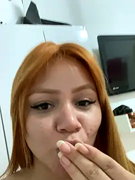 isisbennet's cam snapshot