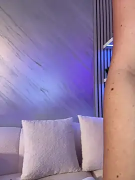 KirstieVegas live sex cam