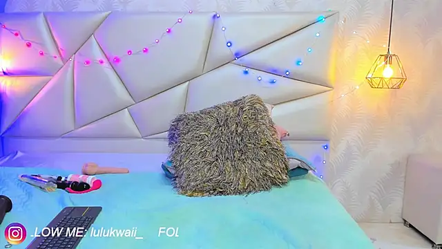 lulukawai16's cam snapshot