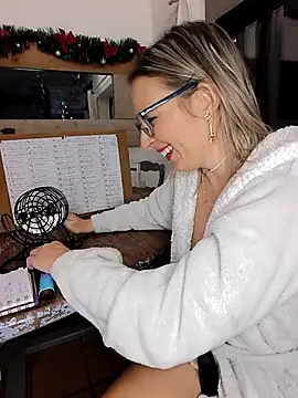 Jade_Emeraud live sex cam