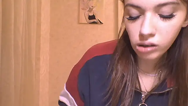 CeyaLier's cam snapshot