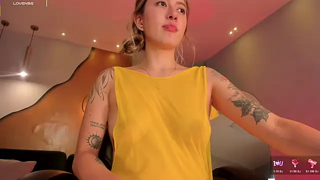 EveBensonX live sex cam