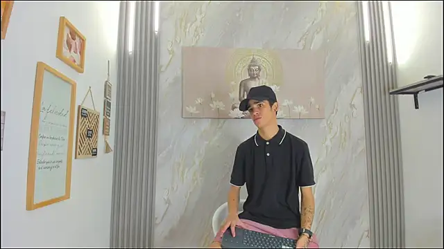 HEART_OF_MILAMBER live sex cam